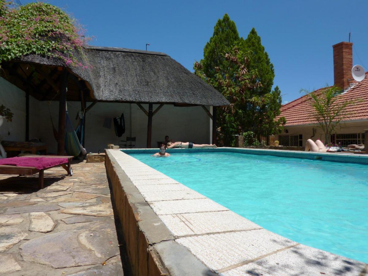 Paradisegarden Backpackers Windhoek Ngoại thất bức ảnh